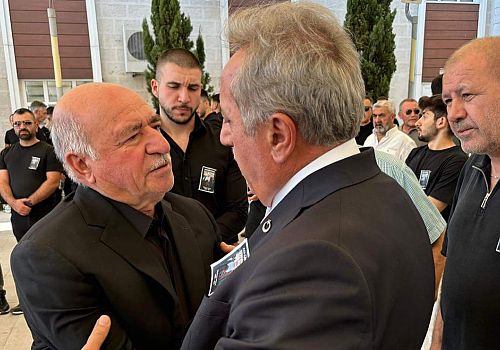 Eski Aşık Şenlik Belediye Başkanı Fezair Kocanın Eşi vefat etti Saffet Kaya yanlız bırakmadı 