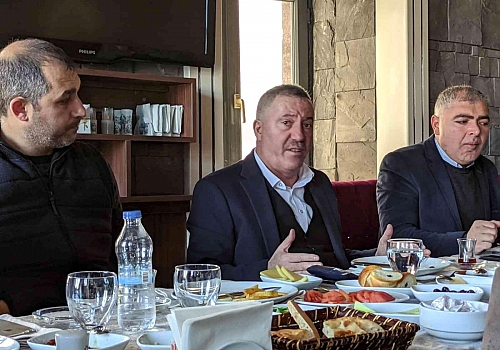 ESOB Adayı İskender Alihanoğlu, basınla bir araya geldi.