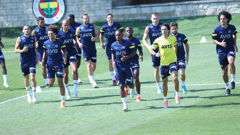 Fenerbahçe’de Dinamo Kiev maçının hazırlıkları sürüyor