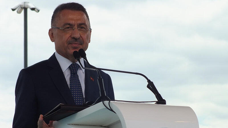 Fuat Oktay: Afetlerde tatilde gezenler varken biz yatırımları hayata geçiriyoruz