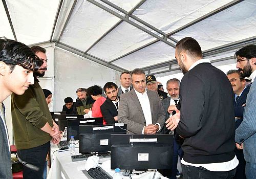 Geleceğin Keşfi: Bilim Şenlikleriyle Yeni Buluşlar Ardahan da gerçekleşti 