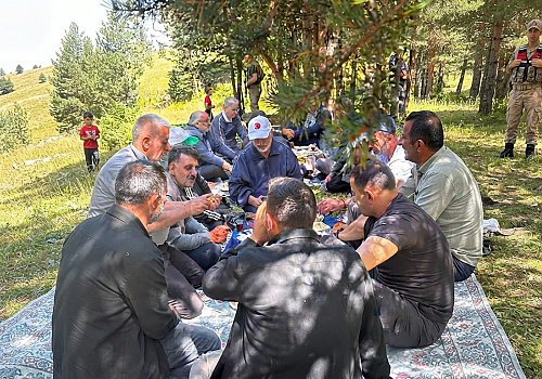 Göle Çalıdere Köyü’nde Devlet ve Siyaset Buluşması