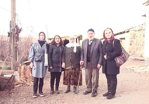 Göle’de AK Parti Kadın Kollarından Köylere Üye Çalışması