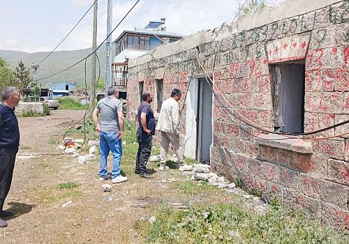 Göle Türkeşen Köyündeki o bina tartışmalarına İl Kültür ve Turizm Müdürlüğü son noktayı koydu 