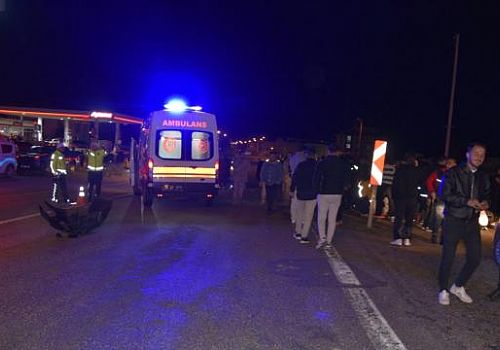 Gümüşhane'nin Kelkit ilçesinde meydana gelen trafik kazasında 11 kişi yaralandı.