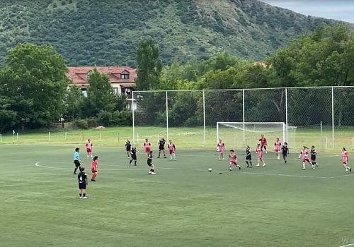 Gürcistan Akhalgori Kadın Futbol Takımı ile Türkiye Ardahan Kura Kadın Futbol Takımı arasında dostluk maçı yapıldı