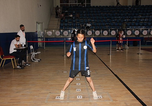 Hakkari'de öğrenciler spor lisesine girmek için kıyasıya yarıştı