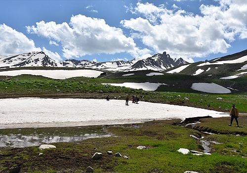 Hakkari'de sağlanan huzur turizmde meyvesini veriyor