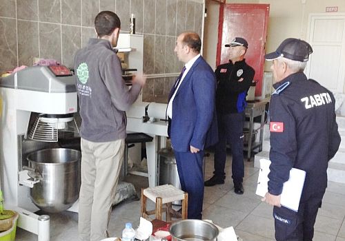Hanak Belediyesi, halk sağlığını korumak amacıyla denetimlerine hız kesmeden devam ediyor