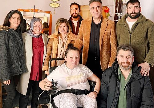 Hanak’ta Akülü Tekerlekli Arabalar İhtiyaç sahiplerine ulaştı