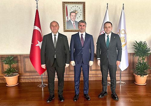 Hanak’ta Yaşlılara Müjde: Milletvekili Koç ve Başkan Kurukaya’dan YADES Çıkarması