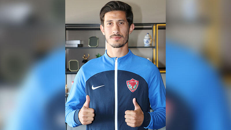 Hataysporlu Burak Öksüz: Adımın birçok kulüple anılması güzel ama saha dışıyla ilgilenmiyorum