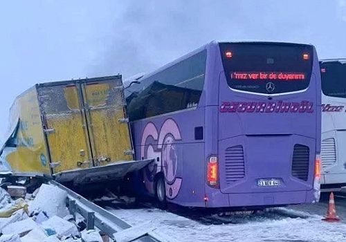 Horasan–Sarıkamış Yolunda Kaza: 9 Yaralı