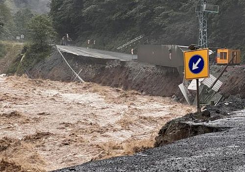 İçişleri Bakanlığı, Doğu Karadeniz’de Kuvvetli Yağışlara Karşı Uyardı