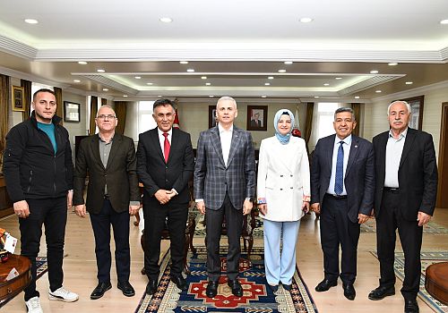 Iğdır Heyetinden Ardahan Valisi Çiçekli’ye Nezaket Ziyareti