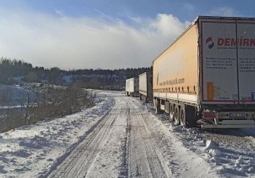Ilgar Dağı Geçidi Kar Nedeniyle Kapandı: TIR’lar Yolda Mahsur Kaldı