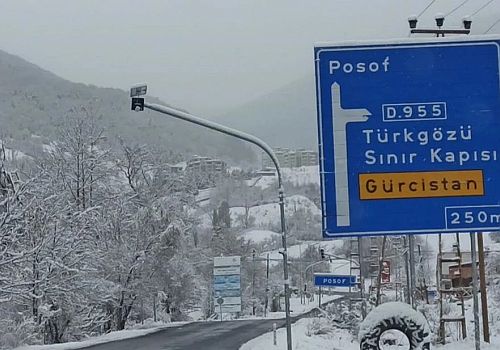 İlgar Dağı’nda Kar Esareti: 100 Tır Bekleyişte