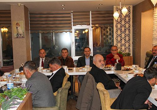 İncesu Devreye Girdi, Ardahan CHP’de Buzlar İftarda Eritildi