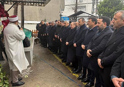 İş İnsanı Hakan Yılmaz’ın Annesi Son Yolculuğuna Uğurlandı