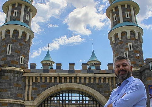 İsfanbul Tema Park eğlenceseverlerle yeniden buluştu