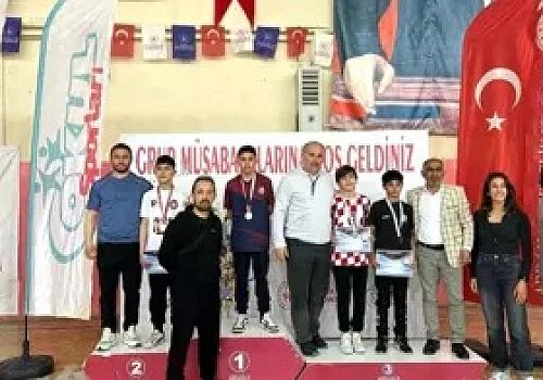 İspirliler Ardahan'da yapılan Okullar arası Bilek Güreşi şampiyonasından zaferle çıktı