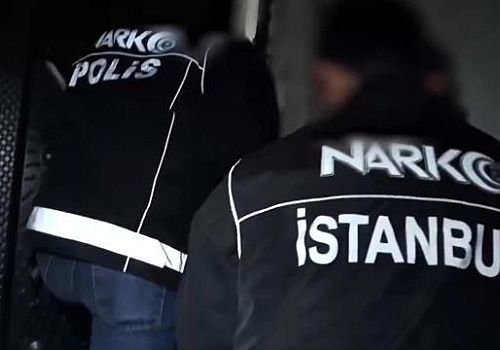İstanbul’da Ünlülere Uyuşturucu Operasyonu – Gözaltılar ve Gelişmeler