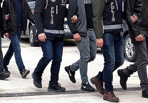 İstanbul Merkezli 6 İlde Operasyon: Suç Örgütlerine Bilgi Sızdıran 9’u Polis 17 Şüpheli Hakkında Gözaltı Kararı