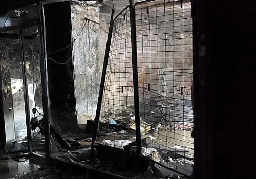 İstanbul Sultangazi'de bir pasajda yangın çıktı