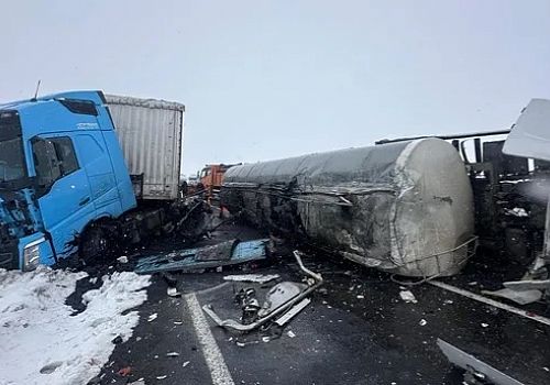Kars-Ardahan Karayolunda Zincirleme Kaza: 2 Yaralı