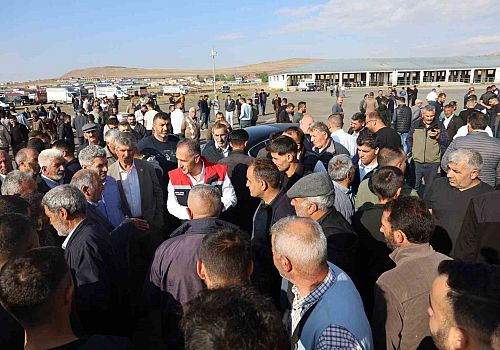 Kars’ta Hayvan Pazarı Uzun Aradan Sonra Yeniden Açıldı