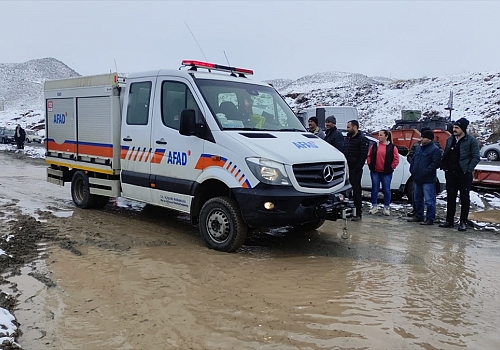Kars'ta HES baraj gölüne düşen işçinin cesedine ulaşıldı