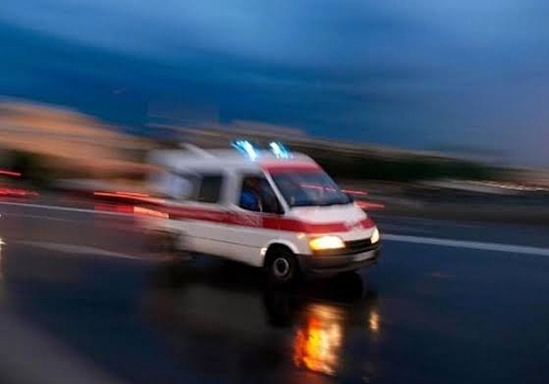 Kars'ta kafasına kamyon kasası kapağı çarpan kişi öldü