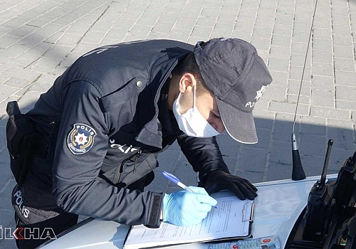 Kars'ta Kovid-19 tedbirlerine uymayan 55 kişiye ceza kesildi