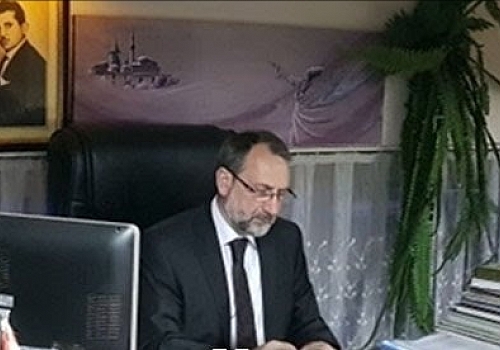 Kars'ta öğretmenlere büro malzemeleri dağıtıldı