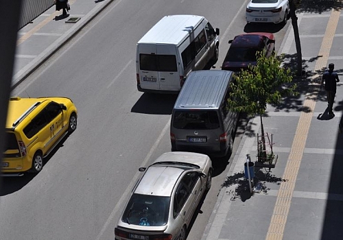 Kars'ta trafiğe kayıtlı araç sayısı 45 bin 181 Ardahan da 19 bin 138 oldu