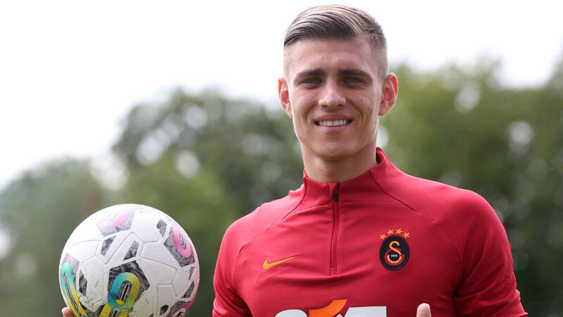 Kazımcan Karataş: Bu şanlı formayla sahaya çıkmak için sabırsızlanıyorum