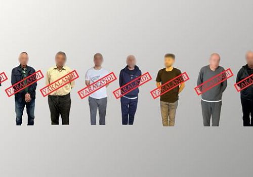 Kırmızı bültenle ve ulusal seviyede aranan 8 suçlu Türkiye’ye getirildi