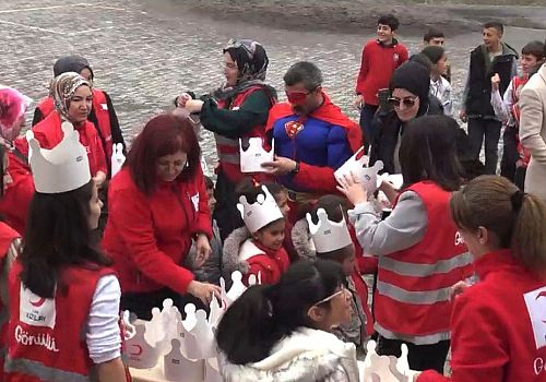 Kızılay’dan Ardahanlı Çocuklara 23 Nisan Sürprizi: 