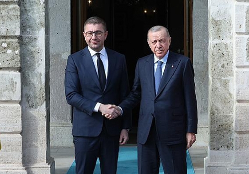 Kuzey Makedonya Başbakanı İstanbul'da! Erdoğan: Ticaret hacmimizi iki katına çıkarmak için çalışmalarımızı sürdürüyoruz