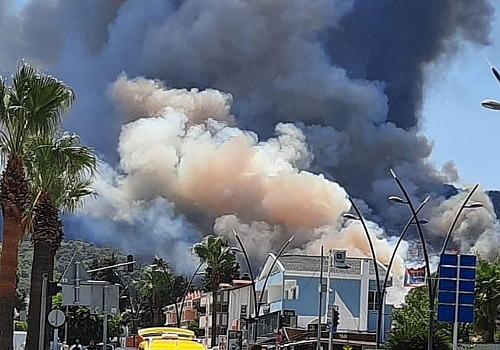 Marmaris’te de orman yangın çıktı!