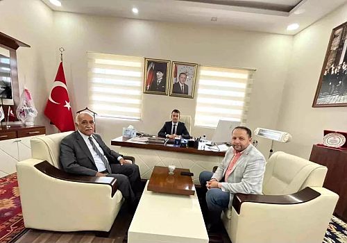 Milletvekili Kaan Koç Çıldır Kaymakamı Barış Aytürk'e hayırlı olsun dileklerini iletti