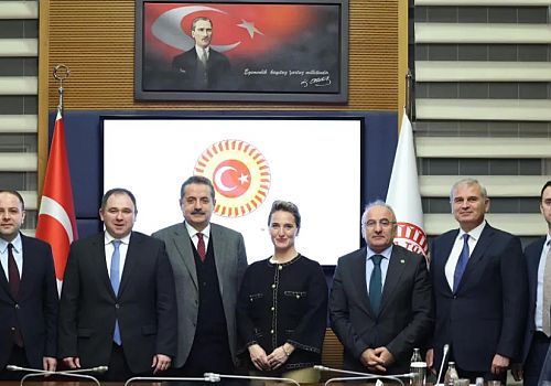 Milletvekili Kaan Koç, Gürcistan Parlamentosu Dış İlişkiler Komitesi Başkanı Nikoloz Samkharadze ile bir araya geldi.