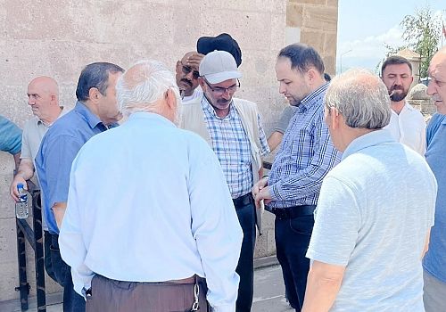 Milletvekili Kaan Koç, Posof’ta esnaf ve vatandaşlarla buluştu; şap hastalığı ve ılgar tüneli değerlendirdi