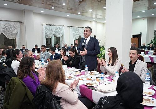 Milli Eğitim Bakanı Yusuf Tekin Ardahan Üniversitesin de Düzenlenen İftar Programına Katıldı