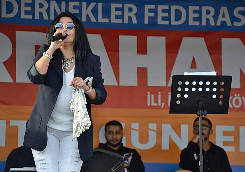 Mine Kuş, Ankara’da Ardahan Tanıtım Günleri’nin Yıldızına Döndü!