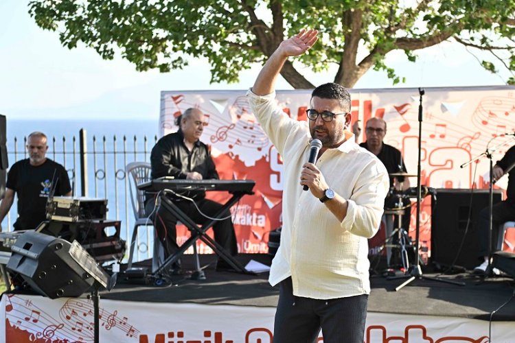 Muratpaşa'da 'Müzik Sokakta' ilgisi