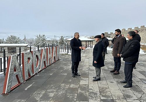 Nebati Ardahan Kalesi ve Kongre Binası’nı Ziyaret Etti
