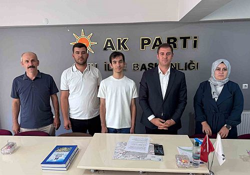 Oltulu Öğrenciye YKS Başarısı Sonrası Burs Desteği