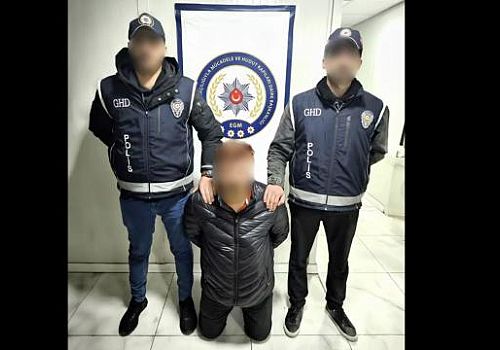 organize suç örgütü elebaşı Assad Ali Gomaa Khodır'ın İstanbul'da yapılan operasyonla yakalandığını bildirdi