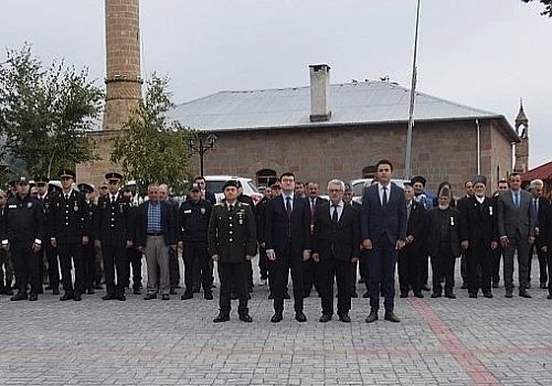 Posof'ta 19 Eylül Gaziler Günü Çelenk töreni düzenlendi